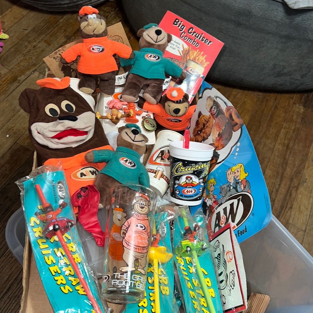 Vintage A & W Root Beer Memorabilia 28 Pieces
